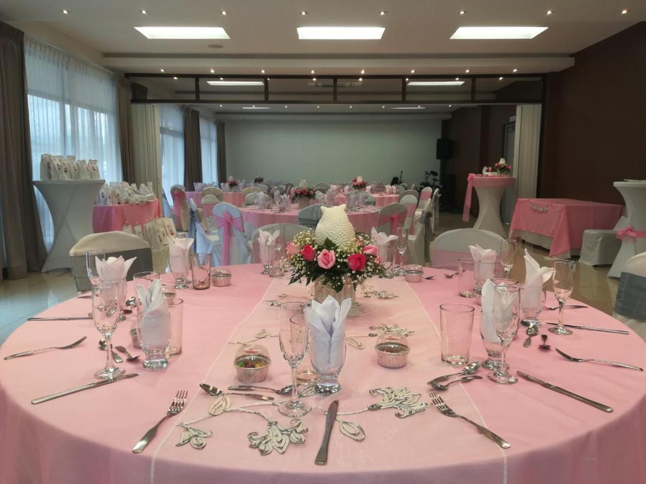 Hotel Y Restaurante El Guarco Καρτάγο Εξωτερικό φωτογραφία