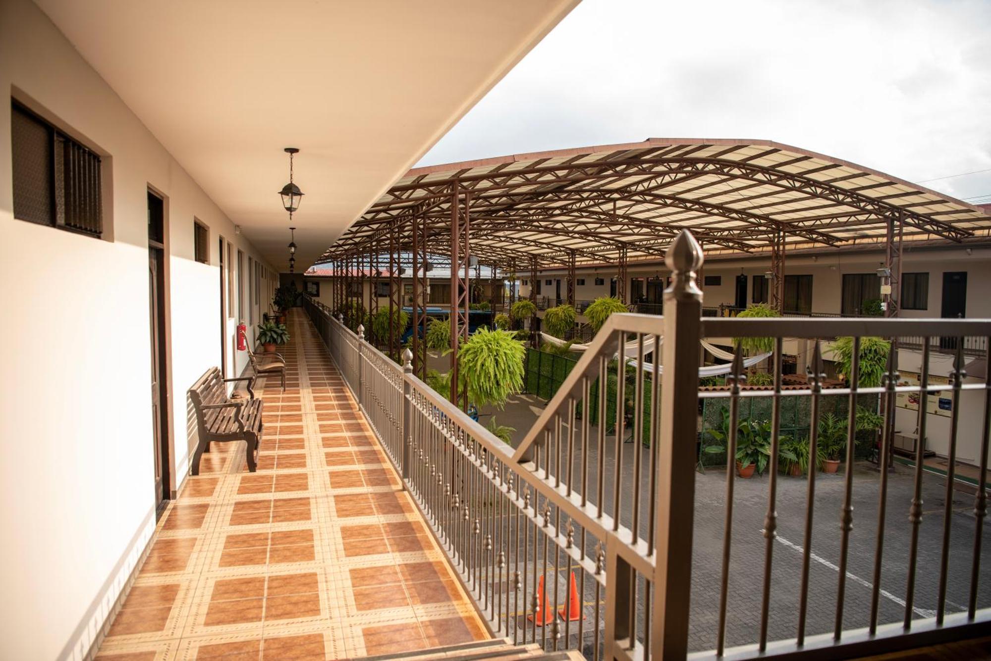 Hotel Y Restaurante El Guarco Καρτάγο Εξωτερικό φωτογραφία
