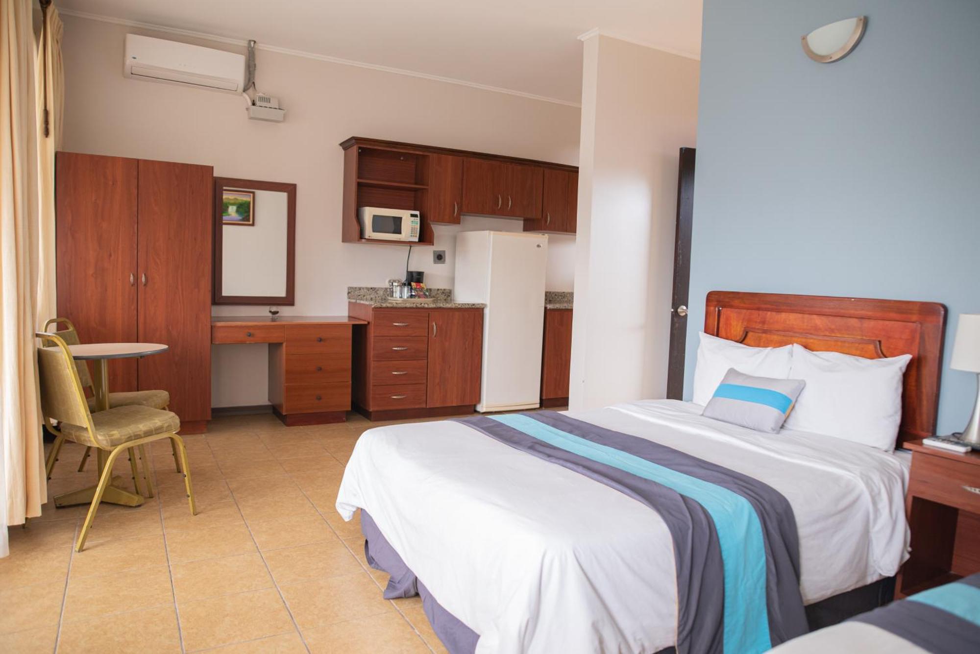 Hotel Y Restaurante El Guarco Καρτάγο Εξωτερικό φωτογραφία