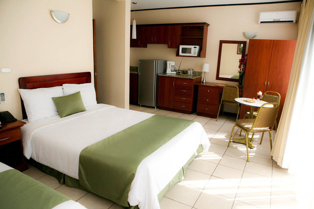 Hotel Y Restaurante El Guarco Καρτάγο Εξωτερικό φωτογραφία