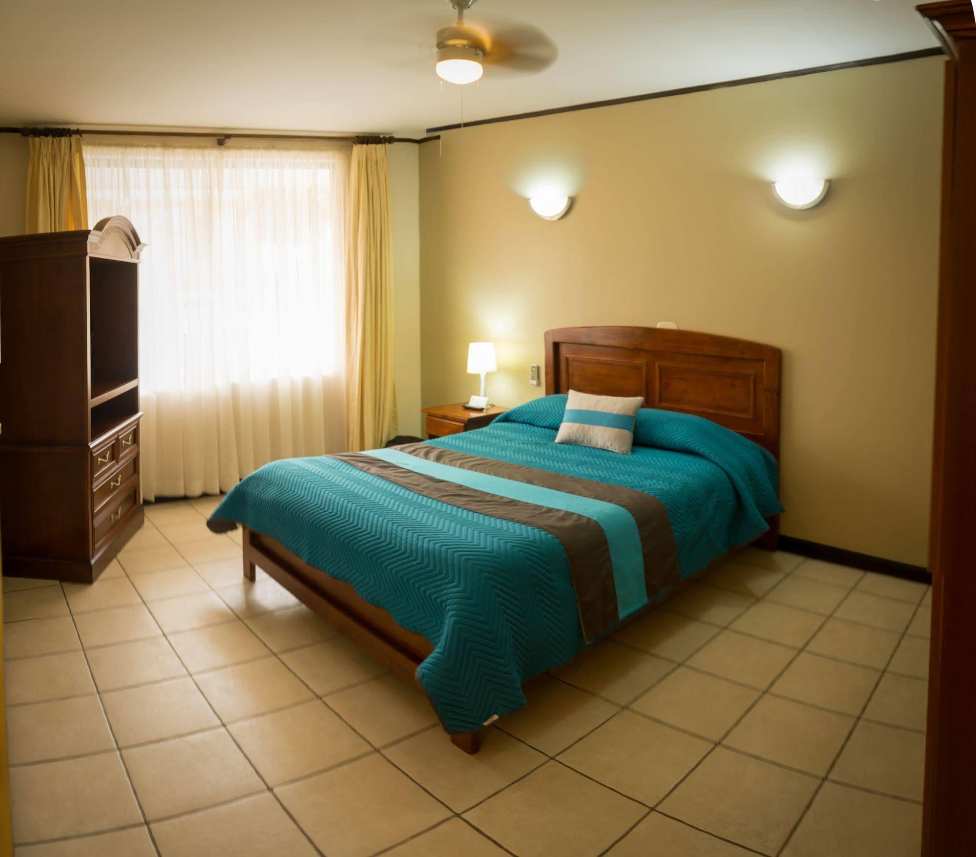 Hotel Y Restaurante El Guarco Καρτάγο Εξωτερικό φωτογραφία
