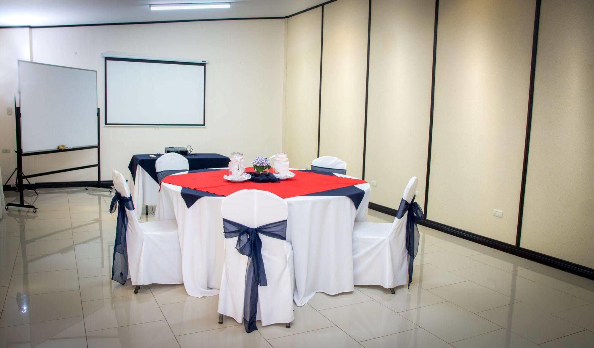 Hotel Y Restaurante El Guarco Καρτάγο Εξωτερικό φωτογραφία